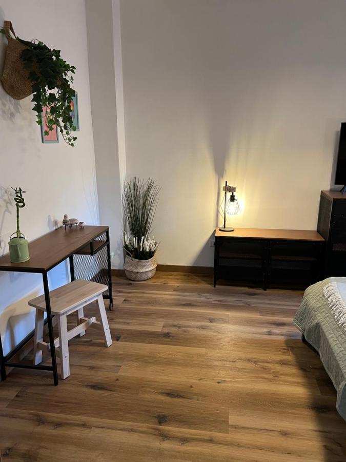 Stylish Apartment 3 Km Away From Duomo - Netflix, Wi-Fi, All Comforts Included Milano Dış mekan fotoğraf