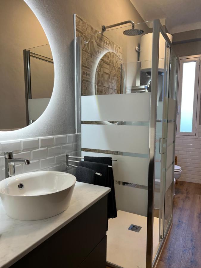 Stylish Apartment 3 Km Away From Duomo - Netflix, Wi-Fi, All Comforts Included Milano Dış mekan fotoğraf