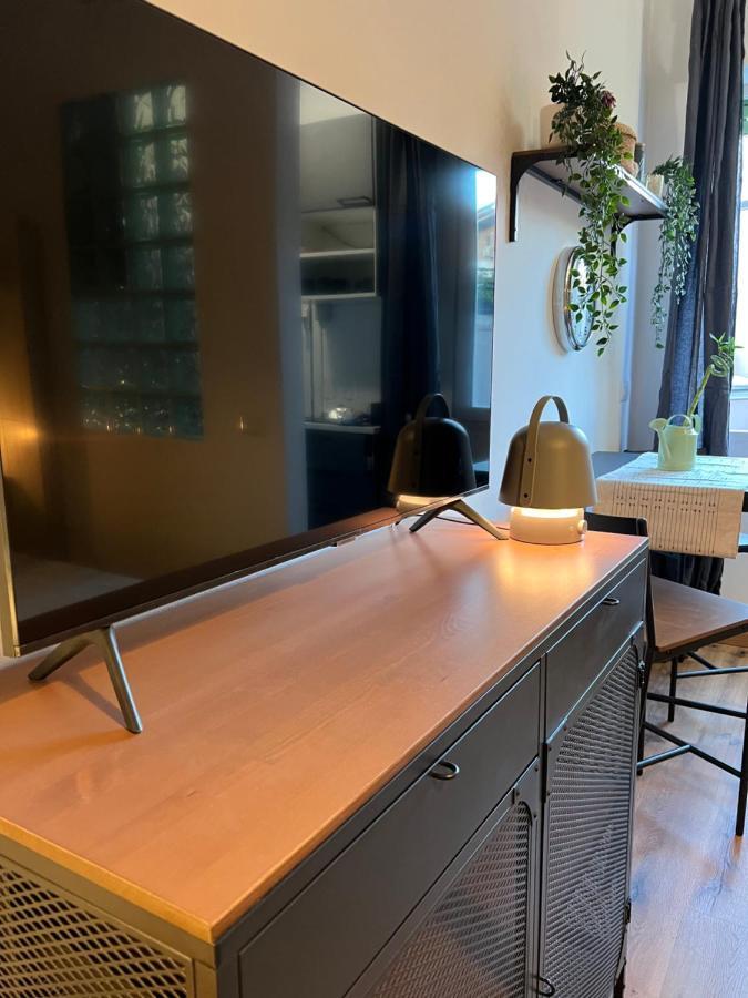 Stylish Apartment 3 Km Away From Duomo - Netflix, Wi-Fi, All Comforts Included Milano Dış mekan fotoğraf
