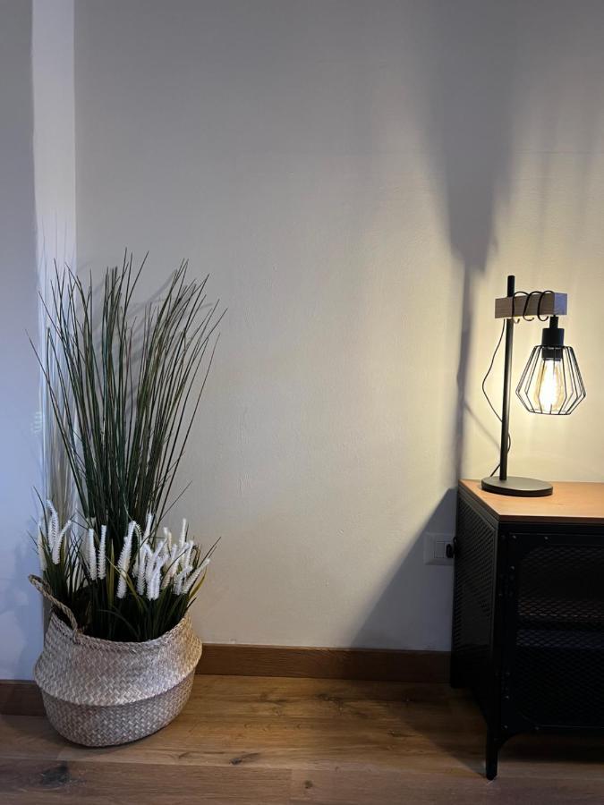 Stylish Apartment 3 Km Away From Duomo - Netflix, Wi-Fi, All Comforts Included Milano Dış mekan fotoğraf